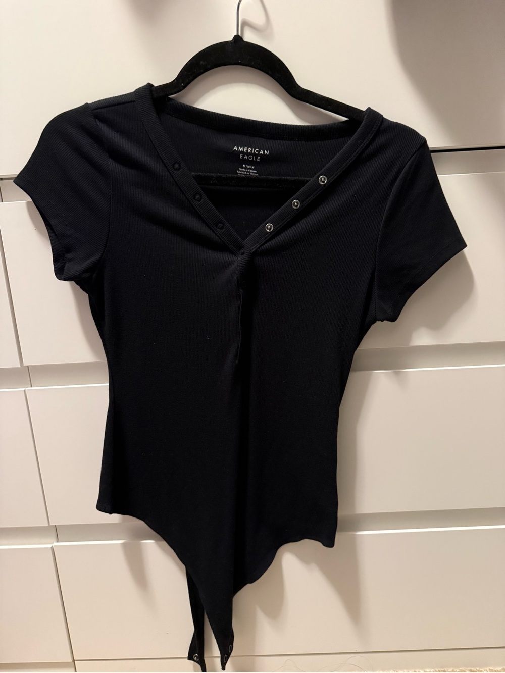 American Eagle Black Ribbed Snap Front Bodysuit – Medium